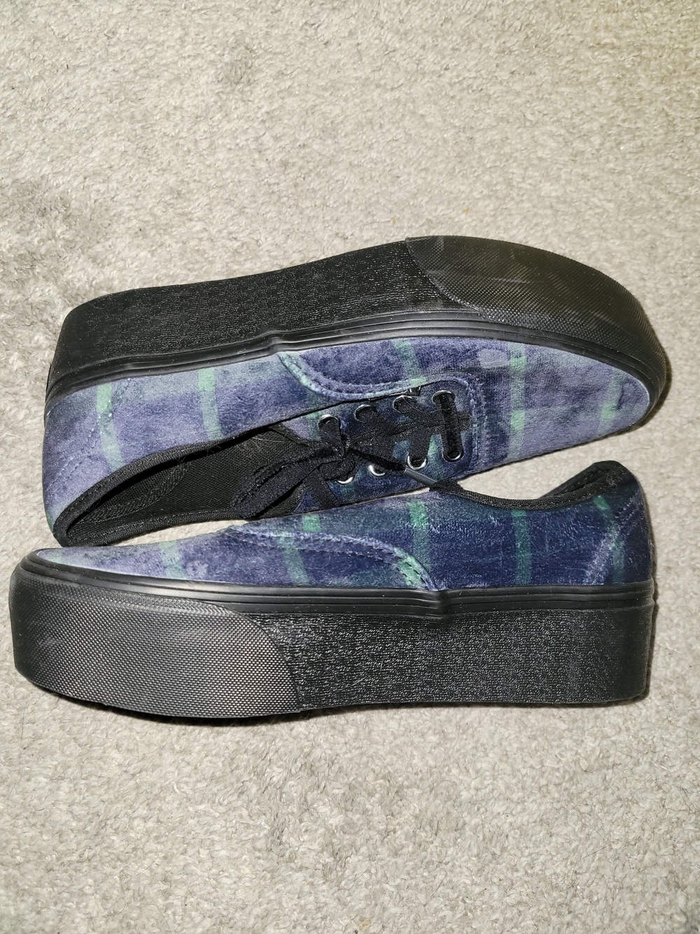 Vans Women's Blue and Green Plaid Platform Lace-Up Sneakers